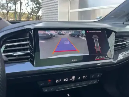 Photo 19 Audi Q4  e-tron 50 quattro 299 ch 82 kW