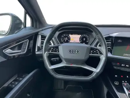 Photo 47 Audi Q4  e-tron 50 quattro 299 ch 82 kW