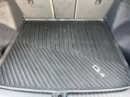 Photo 44 Audi Q4  e-tron 50 quattro 299 ch 82 kW