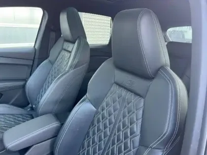 Photo 27 Audi Q4  e-tron 50 quattro 299 ch 82 kW