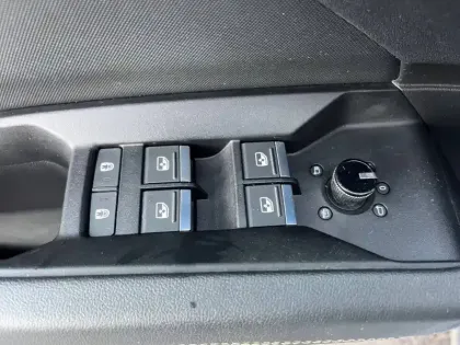 Photo 24 Audi Q4  e-tron 50 quattro 299 ch 82 kW