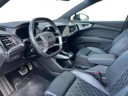 Photo 14 Audi Q4  e-tron 50 quattro 299 ch 82 kW