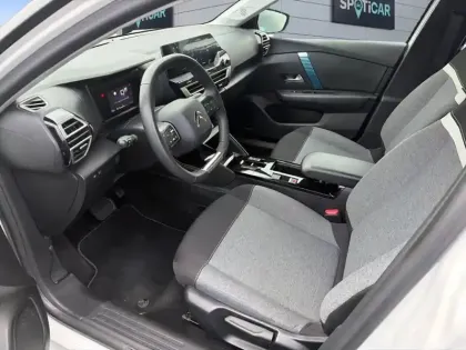 Photo 13 Citroën C4 e- 136 ch Automatique