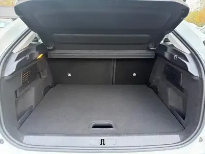 Photo 14 Citroën C4 e- 136 ch Automatique