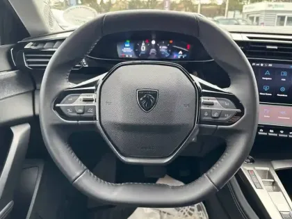 Photo 8 Peugeot 308  PureTech 130ch S&S EAT8