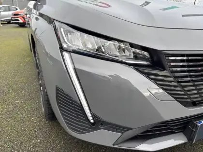 Photo 15 Peugeot 308  PureTech 130ch S&S EAT8