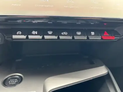 Photo 17 Peugeot 308  PureTech 130ch S&S EAT8