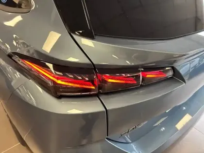 Photo 58 Peugeot 308  SW Hybrid 145 e-DCS6