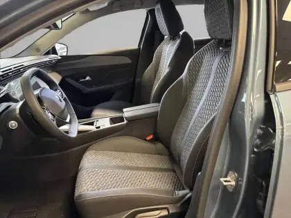 Photo 10 Peugeot 308  SW Hybrid 145 e-DCS6