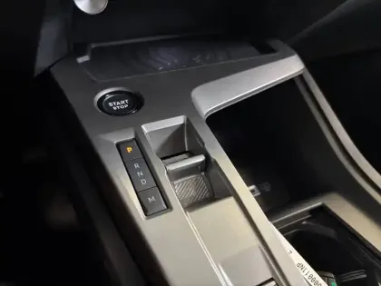 Photo 13 Peugeot 308  SW Hybrid 145 e-DCS6