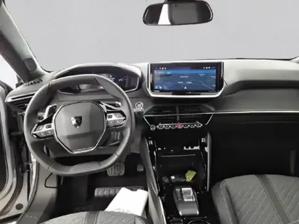 Photo 7 Peugeot 2008  PureTech 130 S&S EAT8