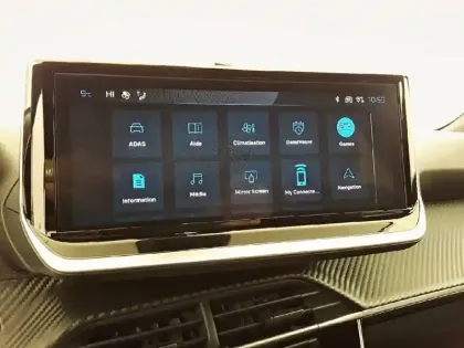 Photo 18 Peugeot 2008  PureTech 130 S&S EAT8