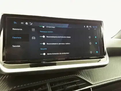 Photo 20 Peugeot 2008  PureTech 130 S&S EAT8