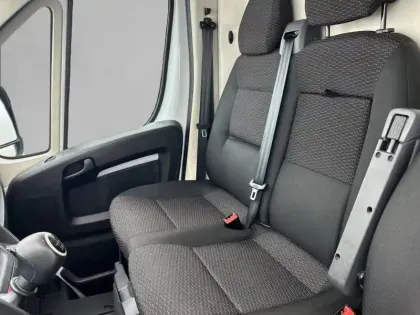 Photo 32 Peugeot Boxer  TOLE 3.3 T L2H2 BLUEHDI 140 S&S BVM6