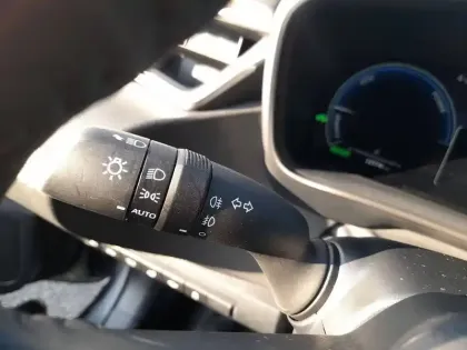 Photo 22 Toyota Corolla  Hybride 140ch