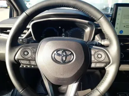 Photo 12 Toyota Corolla  Hybride 140ch