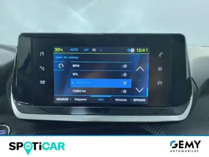 Photo 14 Peugeot 208  Electrique 50 kWh 136ch