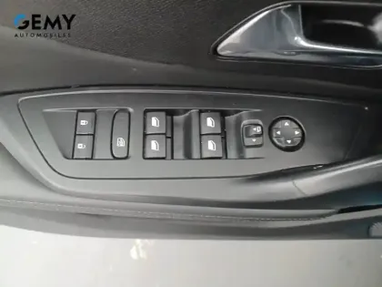 Photo 28 Peugeot 408  PureTech 130 ch S&S EAT8