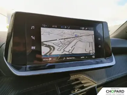 Photo 31 Peugeot 2008  BlueHDi 130 S&S EAT8