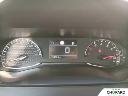 Photo 37 Peugeot 2008  BlueHDi 130 S&S EAT8