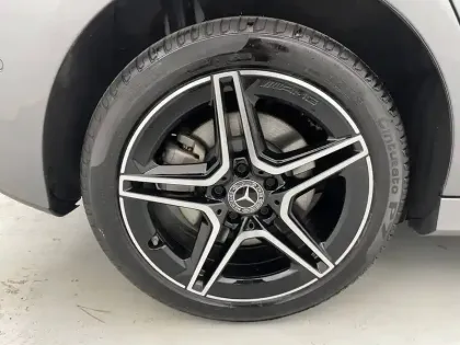 Photo 18 Mercedes Classe A  250 e Hybrid EQ 8G-DCT