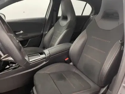 Photo 14 Mercedes Classe A  250 e Hybrid EQ 8G-DCT