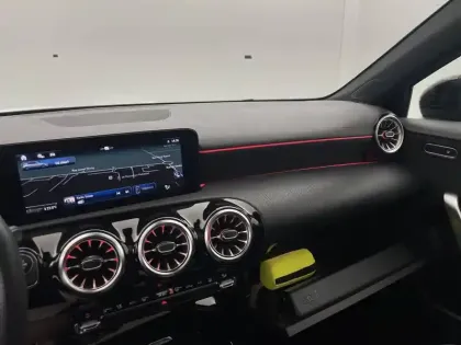 Photo 59 Mercedes Classe A  250 e Hybrid EQ 8G-DCT