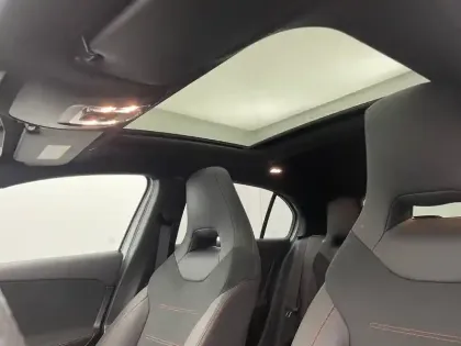 Photo 23 Mercedes Classe A  180 d 8G-DCT