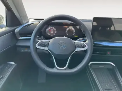 Photo 11 Volkswagen T-roc  1.5 eTSI EVO2 Hybrid 116 ch DSG7