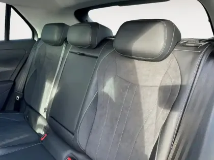 Photo 13 Volkswagen T-roc  1.5 eTSI EVO2 Hybrid 116 ch DSG7