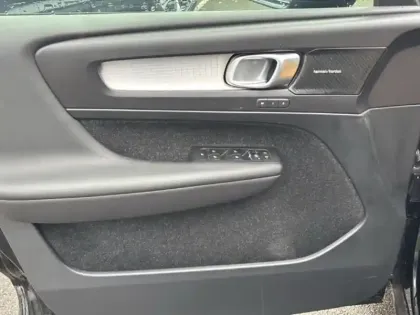 Photo 10 Volvo Xc40  D3 AdBlue 150 ch Geartronic 8