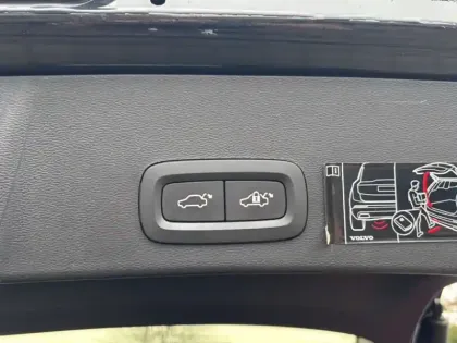 Photo 7 Volvo Xc40  D3 AdBlue 150 ch Geartronic 8