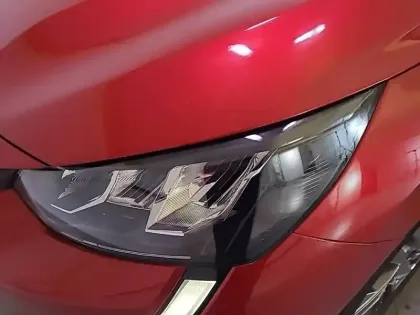 Photo 46 Peugeot 208  PureTech 100 S&S BVM6