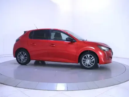 Photo 34 Peugeot 208  PureTech 100 S&S BVM6