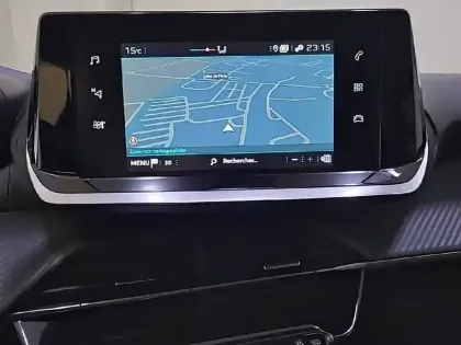 Photo 18 Peugeot 208  PureTech 100 S&S BVM6