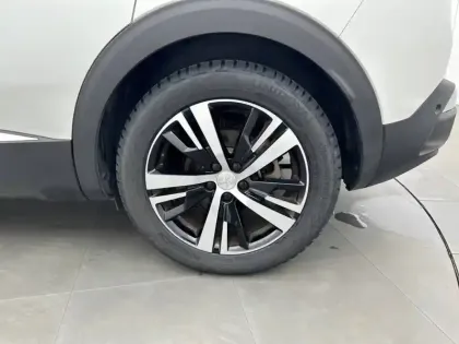 Photo 12 Peugeot 3008  Hybrid 225 e-EAT8