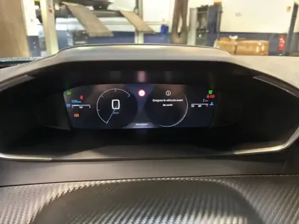 Photo 9 Peugeot 2008  100 S&S BVM6