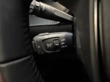 Photo 14 Peugeot 2008  100 S&S BVM6