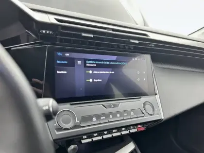 Photo 21 Peugeot 308  SW PureTech 130ch S&S EAT8