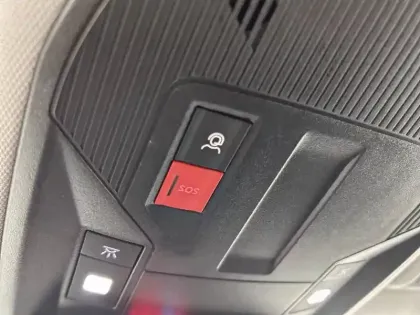 Photo 23 Peugeot 308  SW PureTech 130ch S&S EAT8