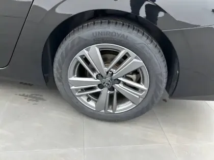 Photo 36 Peugeot 308  SW PureTech 130ch S&S EAT8