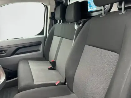 Photo 58 Peugeot Expert  FGN TOLE STANDARD BLUEHDI 145 S&S EAT8