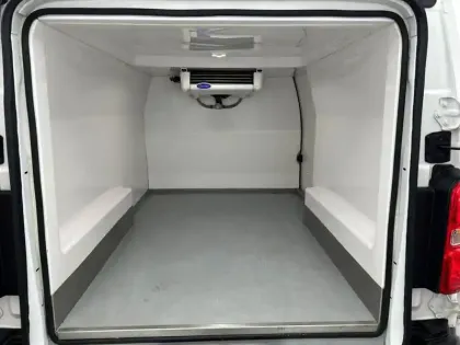 Photo 53 Peugeot Expert  FGN TOLE STANDARD BLUEHDI 145 S&S EAT8