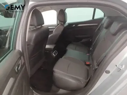 Photo 45 Renault Megane  IV Berline TCe 140 EDC