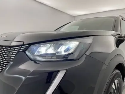 Photo 26 Peugeot 2008  PureTech 100 S&S BVM6