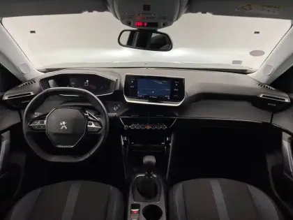 Photo 29 Peugeot 2008  PureTech 100 S&S BVM6