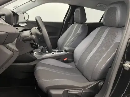 Photo 13 Peugeot 2008  PureTech 100 S&S BVM6