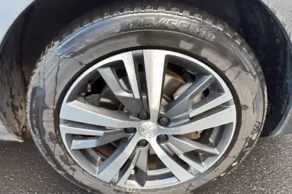 Photo 13 Peugeot 3008  Hybrid4 300 e-EAT8