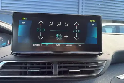 Photo 22 Peugeot 3008  Hybrid4 300 e-EAT8