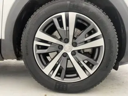 Photo 49 Peugeot 3008  Hybrid4 300 e-EAT8